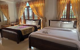 Oviya Guest Nuwara Eliya